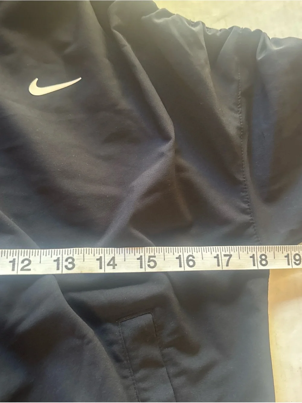 NIKE Womens Black Hooded Zip Crop Jacket w/ Ruched Sleeves